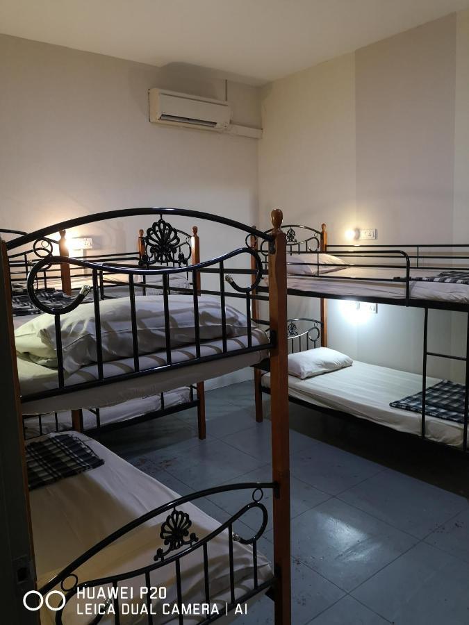 Apple Backpackers Hotel George Town Exterior foto