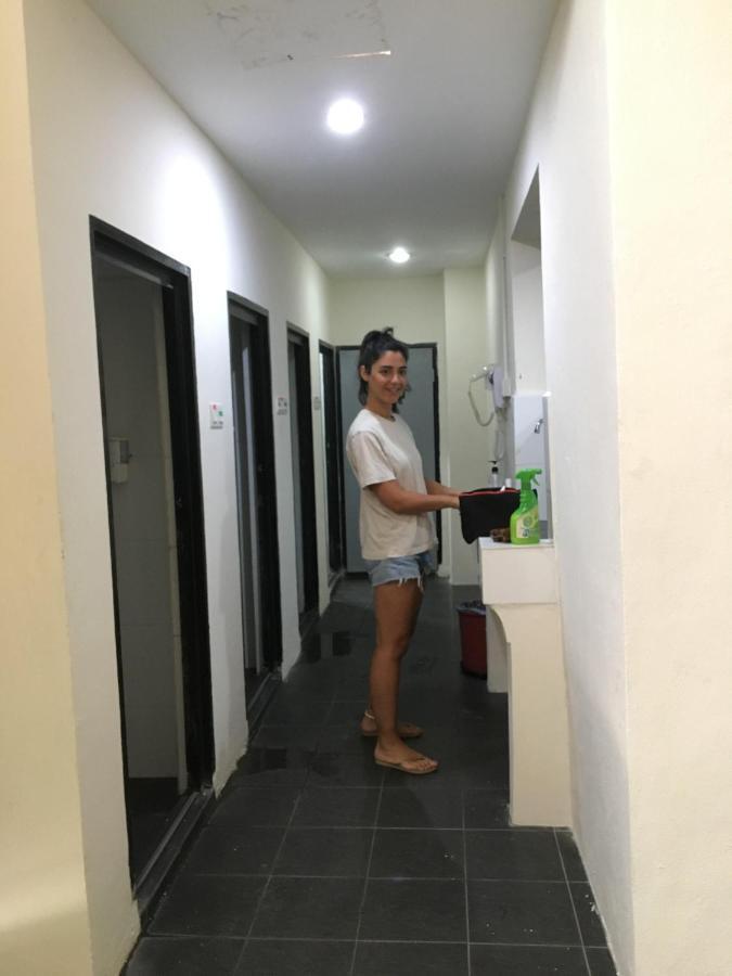 Apple Backpackers Hotel George Town Exterior foto